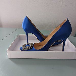 Manolo Blahnik Hangisi